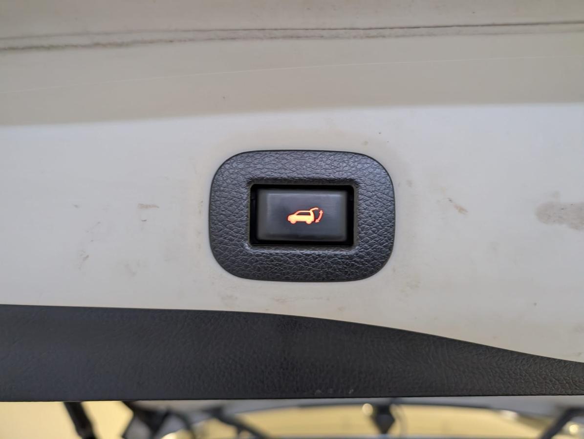 Nissan X-Trail Tekna Pano Leder Navi Scheckheft 360