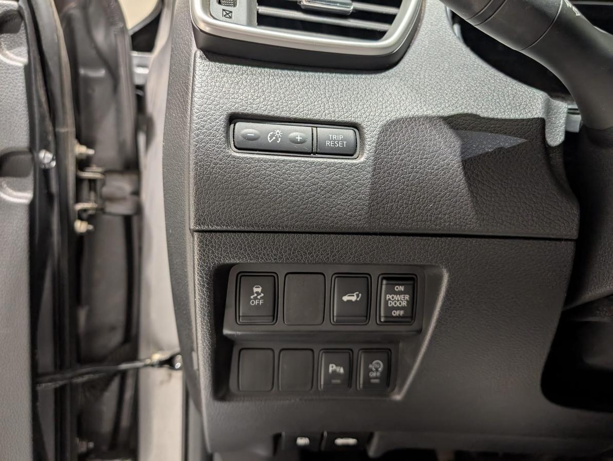 Nissan X-Trail Tekna Pano Leder Navi Scheckheft 360