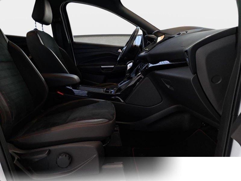 Ford Kuga 1.5 EB AUTO. ST-LINE 4X2 NAVI WINTER STYLING-PACK