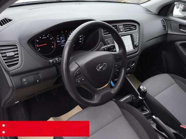Hyundai i20 1.2 Advantage + RFK SHZ KLIMA USB
