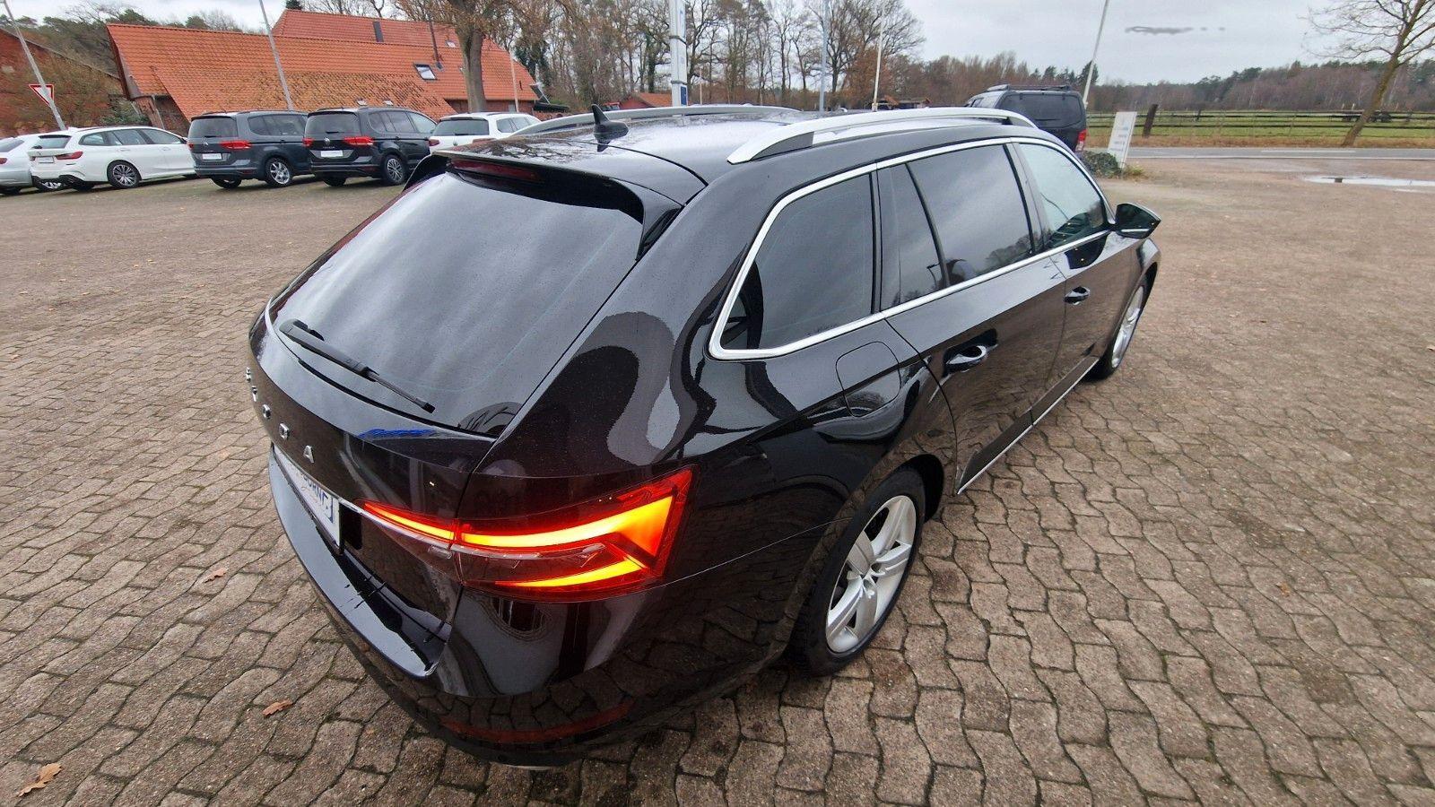 Skoda Superb Combi L&K AHK PANORAMA