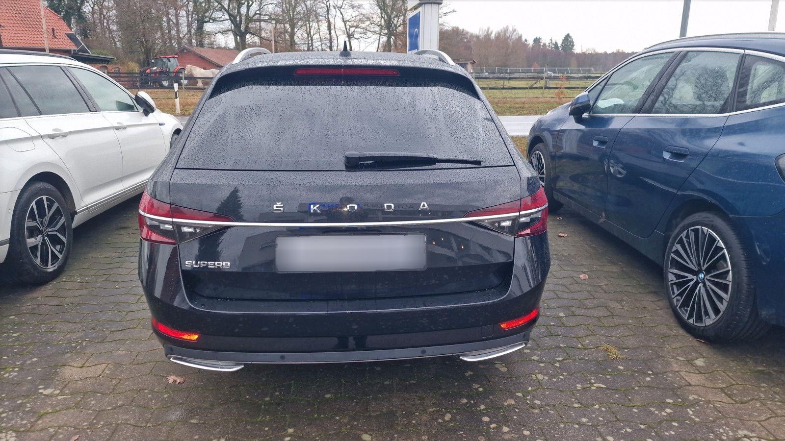 Skoda Superb Combi L&K AHK PANORAMA