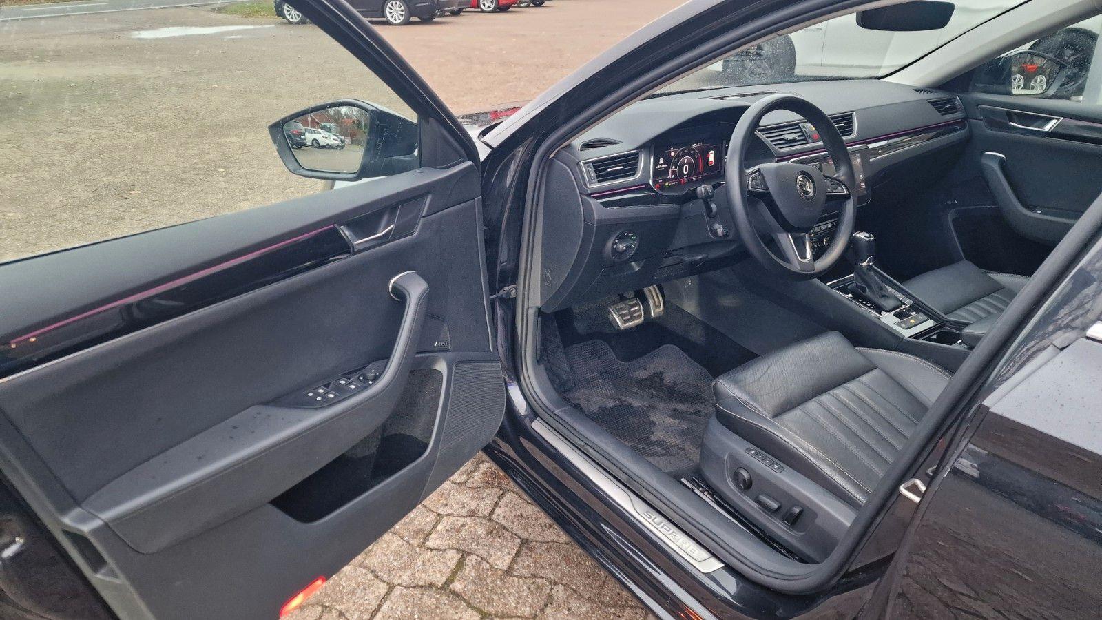 Skoda Superb Combi L&K AHK PANORAMA