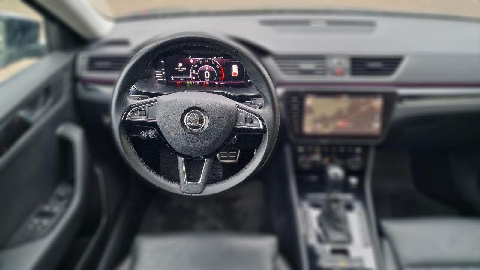 Skoda Superb Combi L&K AHK PANORAMA