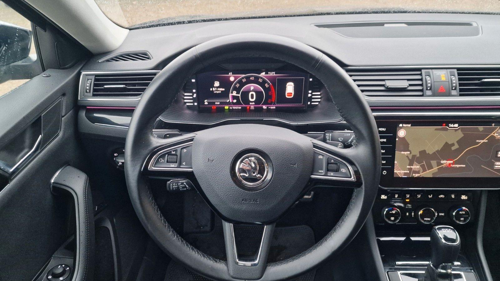 Skoda Superb Combi L&K AHK PANORAMA