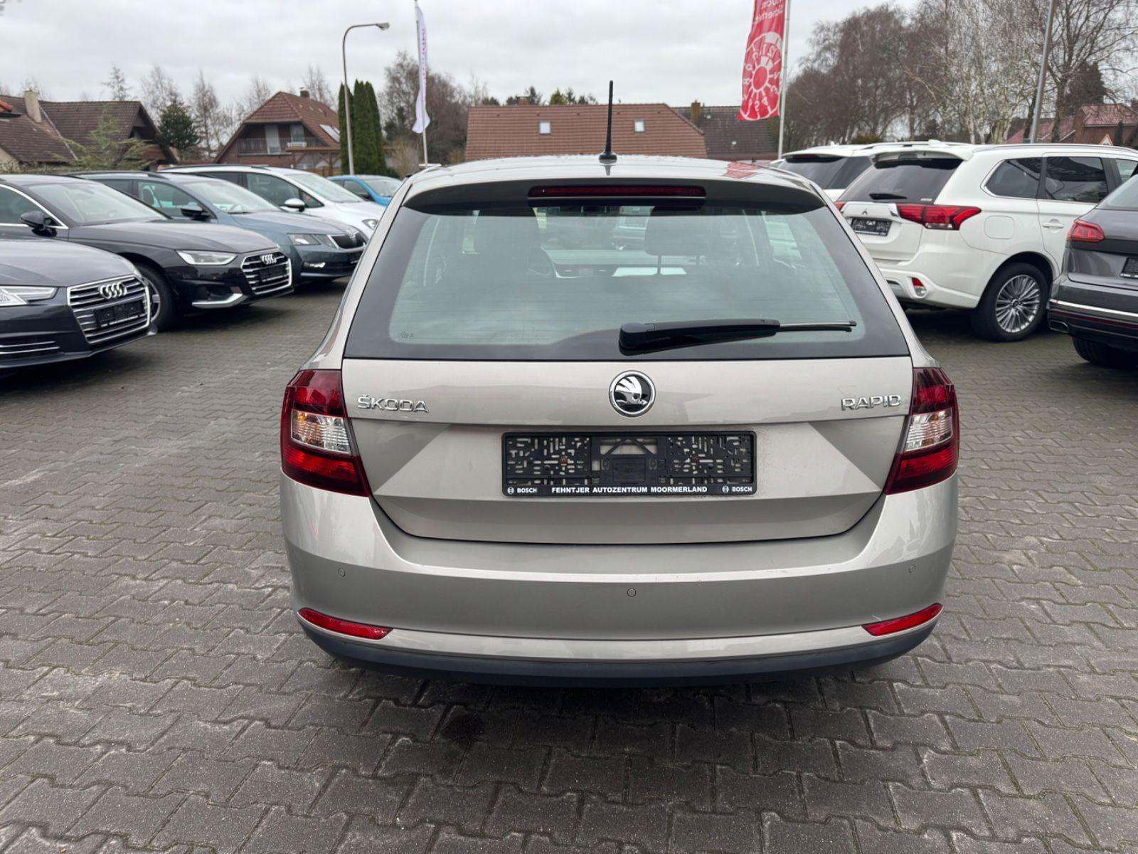 Skoda Rapid Spaceback Ambition PDC MFL Temp SHZ 1 Hand