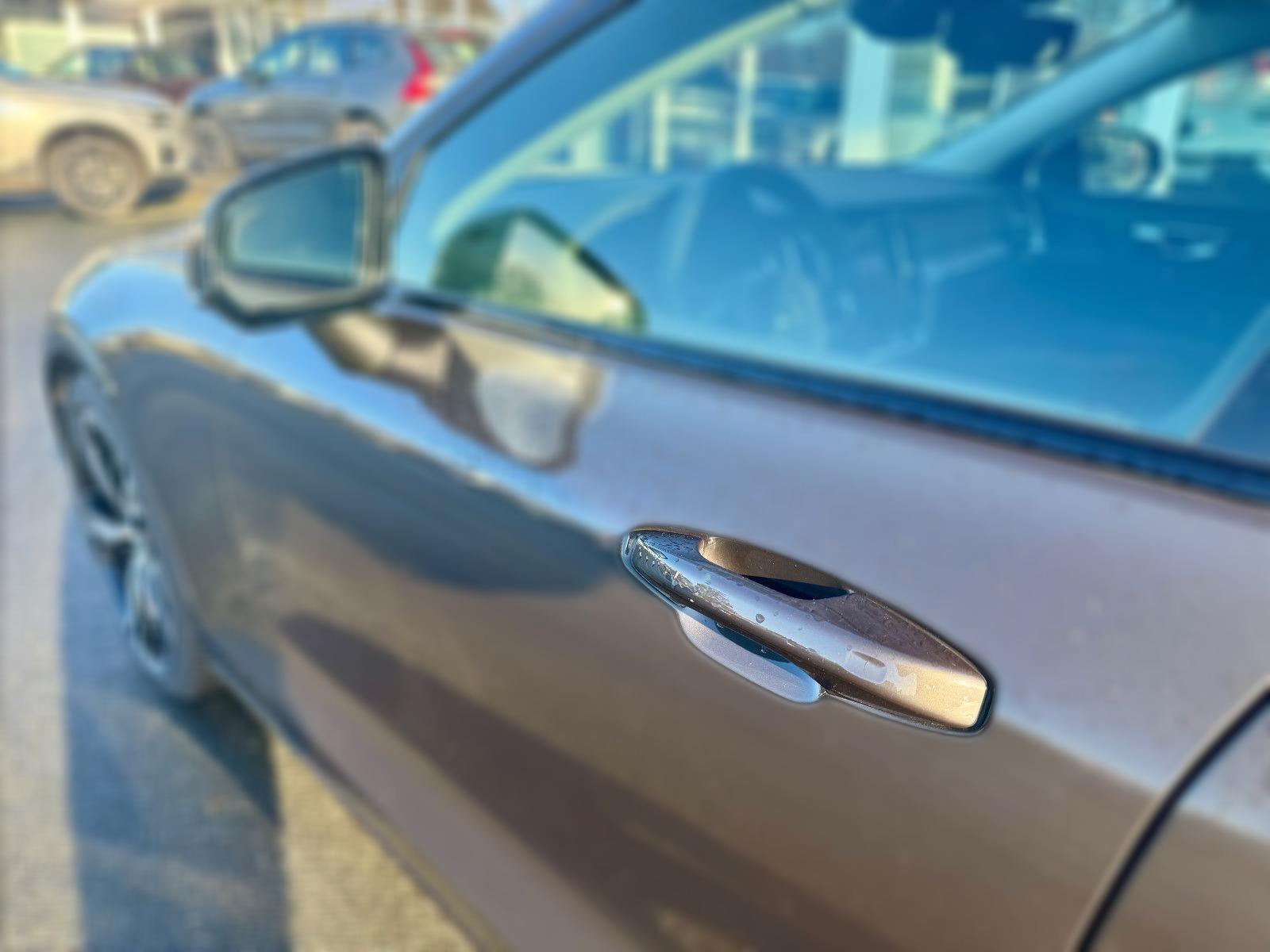 Volvo V60 B4 Plus Dark