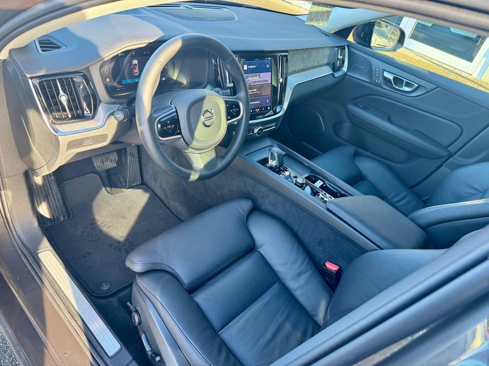 Volvo V60 B4 Plus Dark