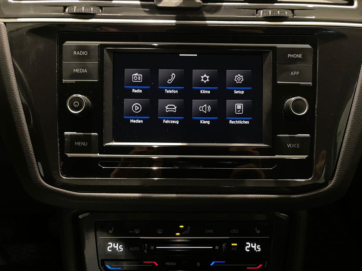 Volkswagen Tiguan 1.5 TSI Standheizung Leder DCC