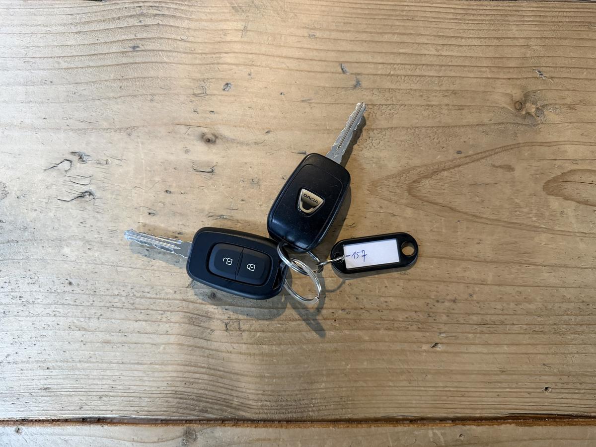 Dacia Lodgy  1.6 Navi Klima R.Cam 7-Sitzer