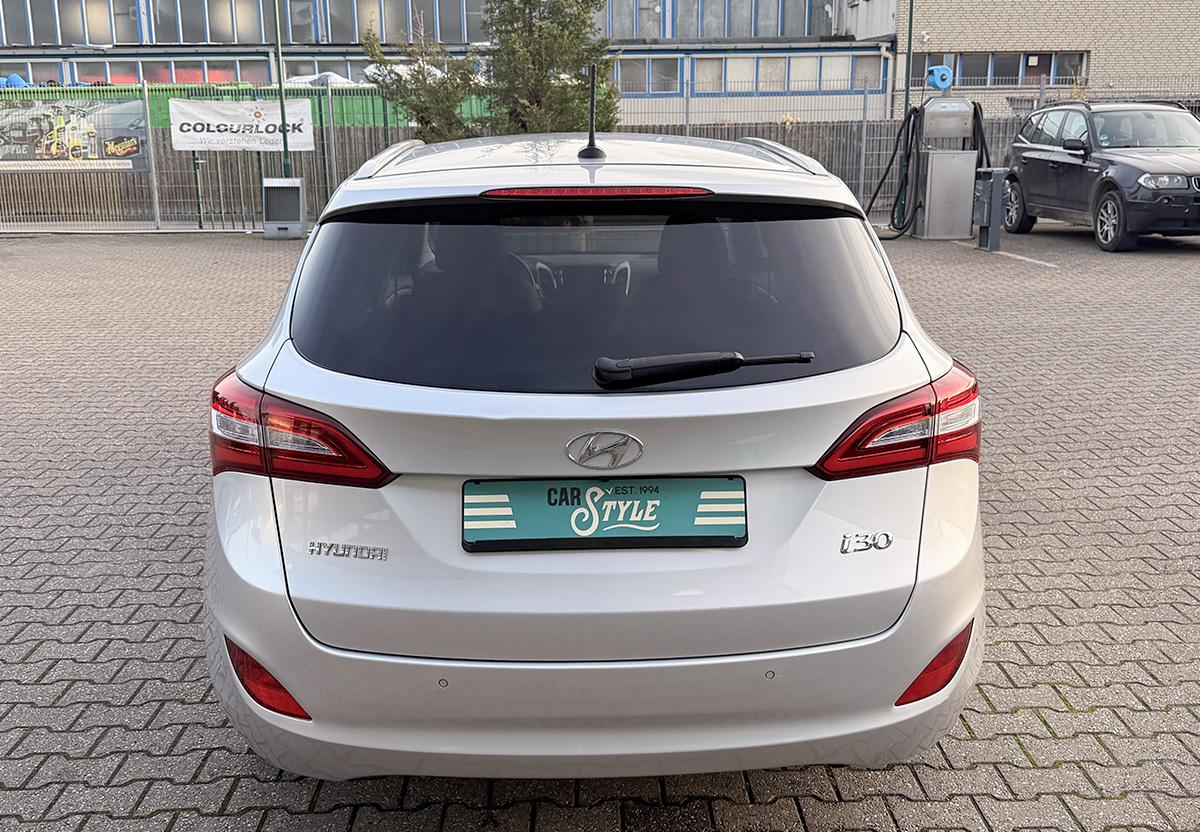 Hyundai i30 1.6 CRDi FIFA World Cup Edition NAVI SHZ 