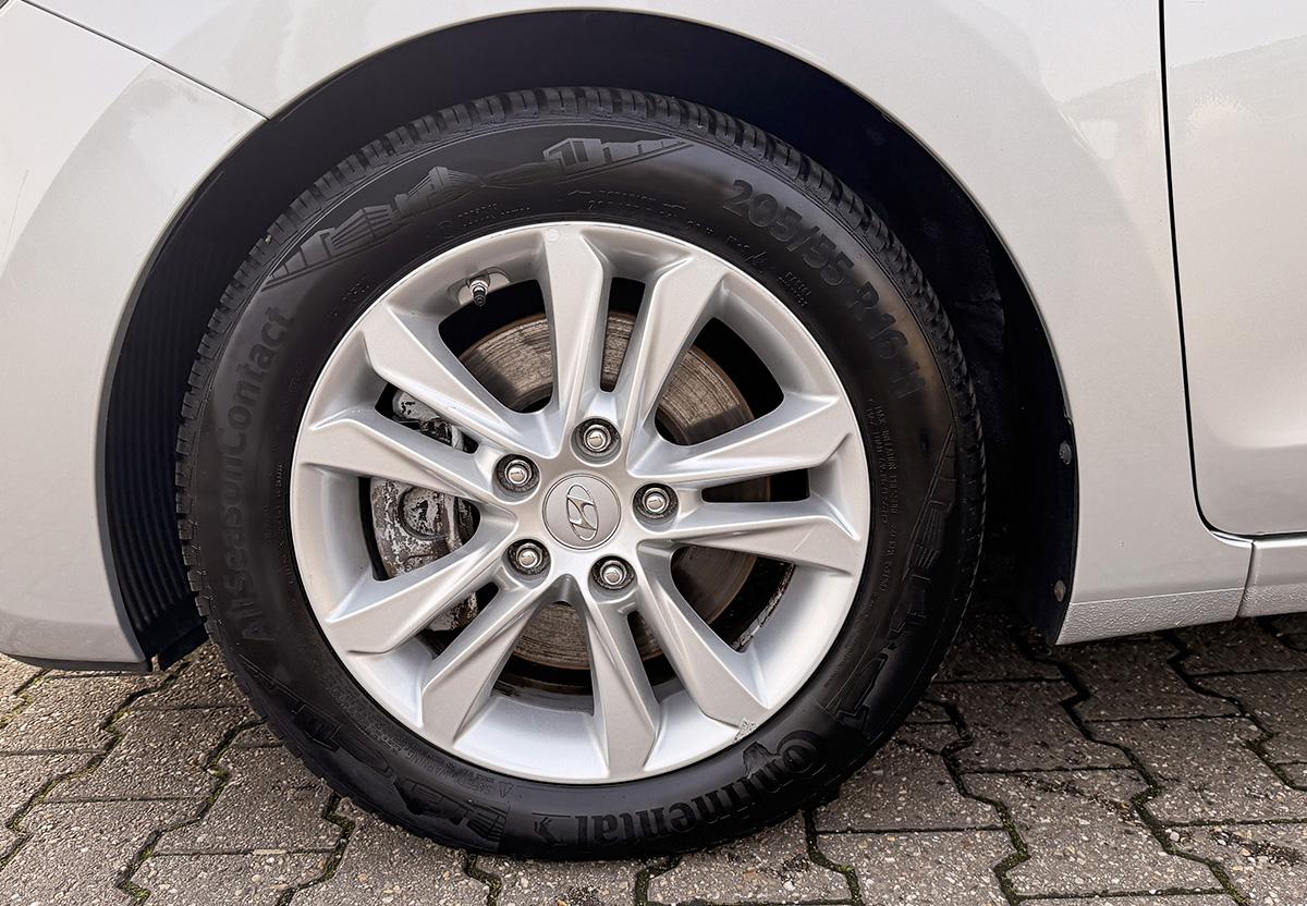 Hyundai i30 1.6 CRDi FIFA World Cup Edition NAVI SHZ 