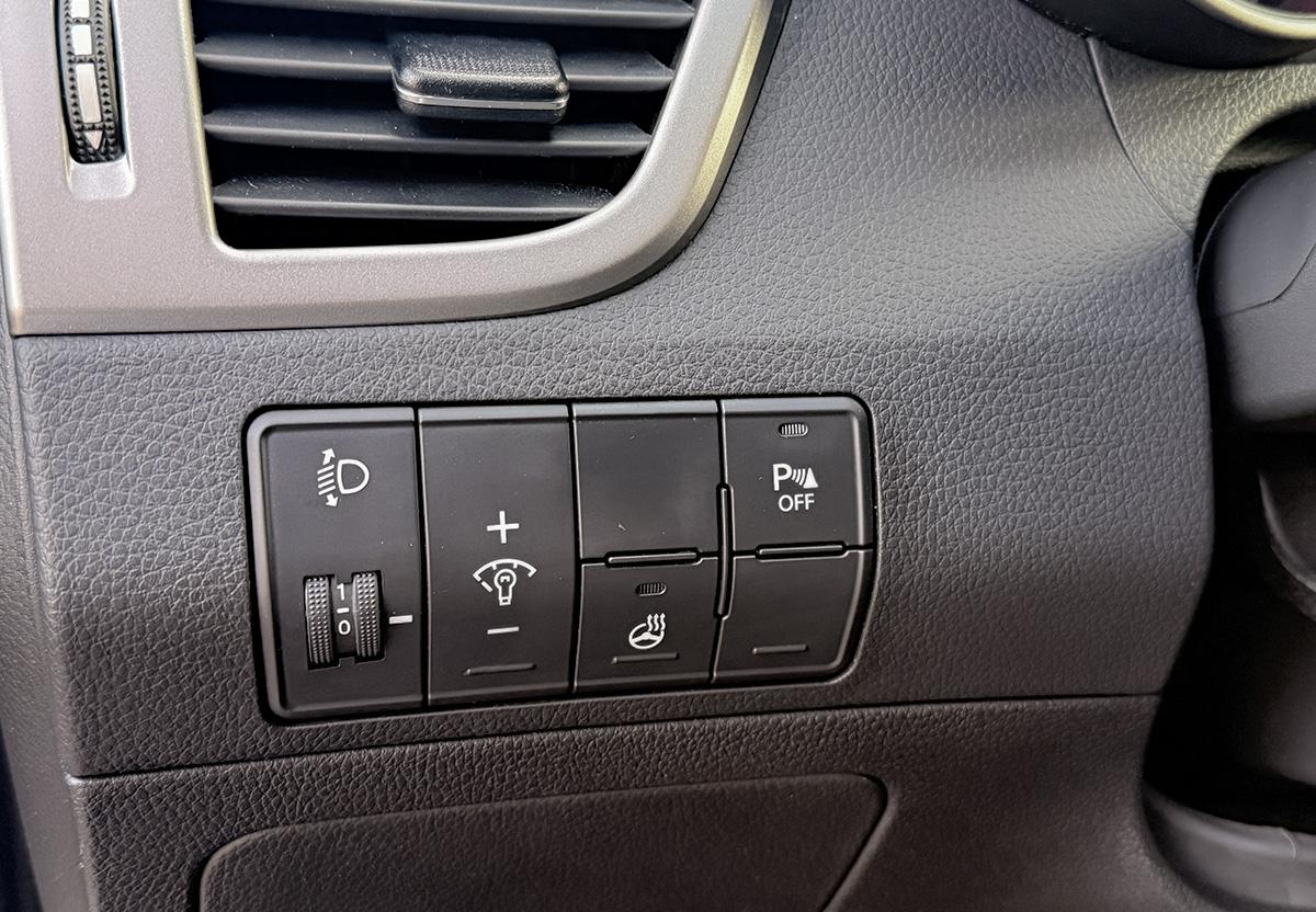 Hyundai i30 1.6 CRDi FIFA World Cup Edition NAVI SHZ 