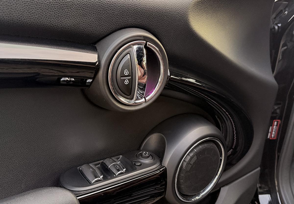 MINI John Cooper Works Cabrio NAVI PDC SHZ RFK