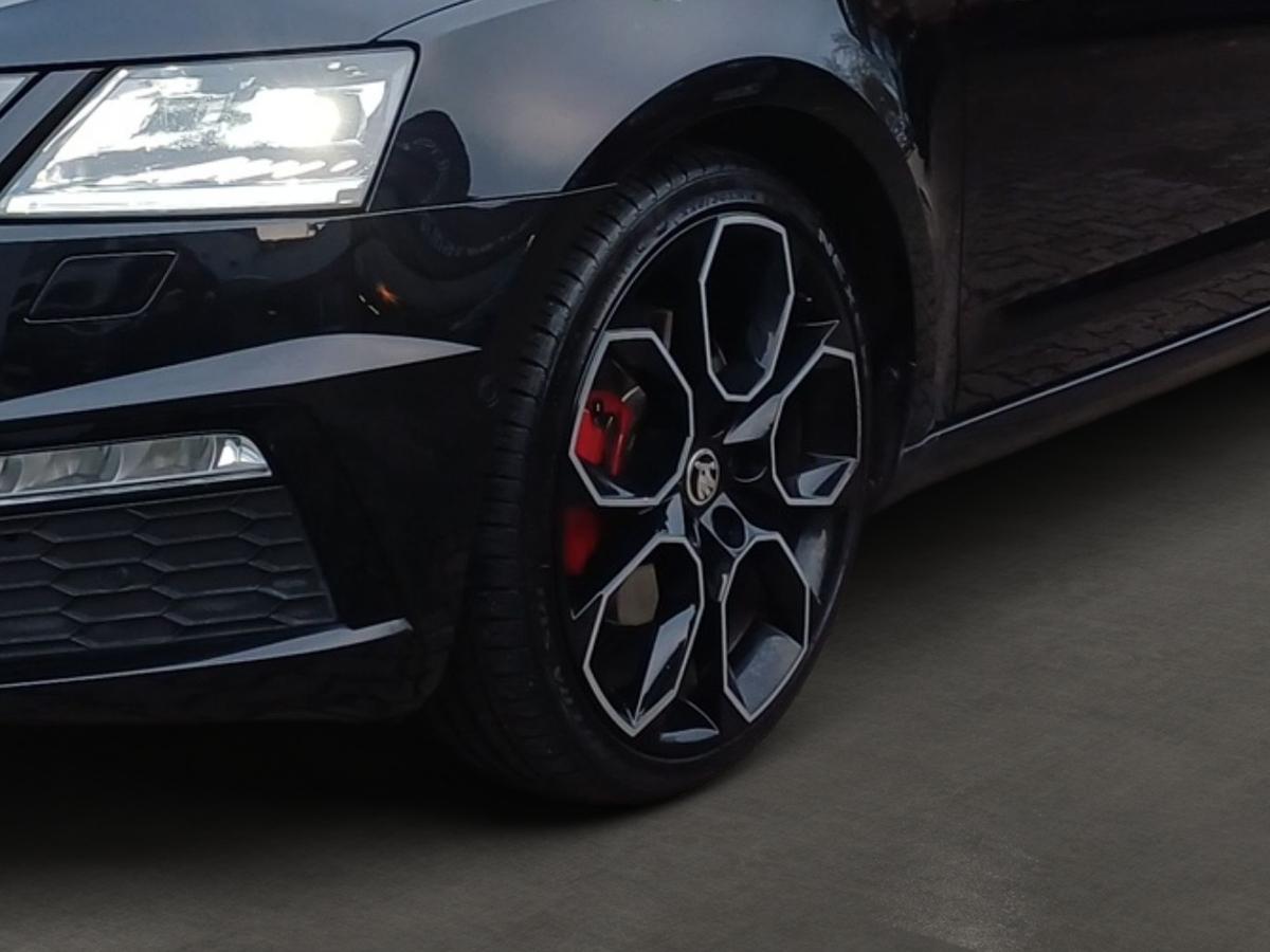 Skoda Octavia 2.0 TDI RS 60 4x4  Memory Navi App Parklenkass.