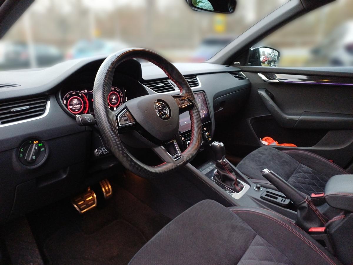 Skoda Octavia 2.0 TDI RS 60 4x4  Memory Navi App Parklenkass.