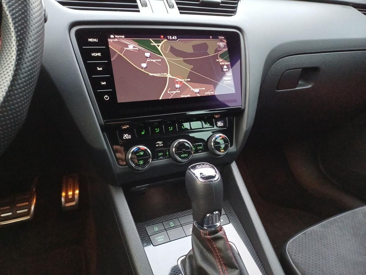 Skoda Octavia 2.0 TDI RS 60 4x4  Memory Navi App Parklenkass.