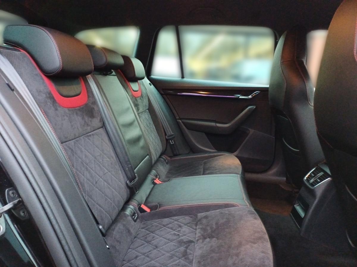 Skoda Octavia 2.0 TDI RS 60 4x4  Memory Navi App Parklenkass.