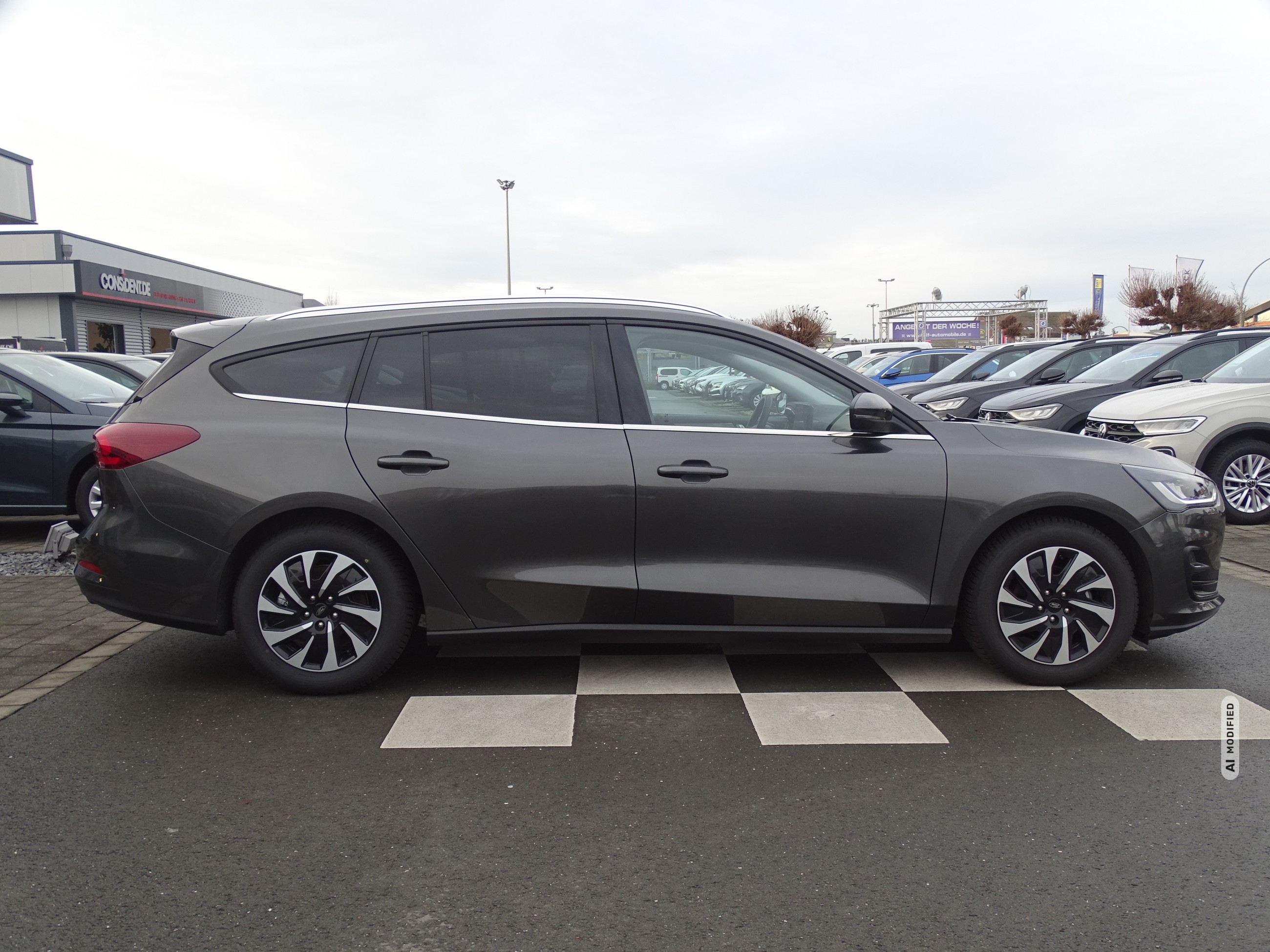 Ford Focus 1.0 TITANIUM*AT*LED*NAVI*DAB*RFK*CARPLAY*