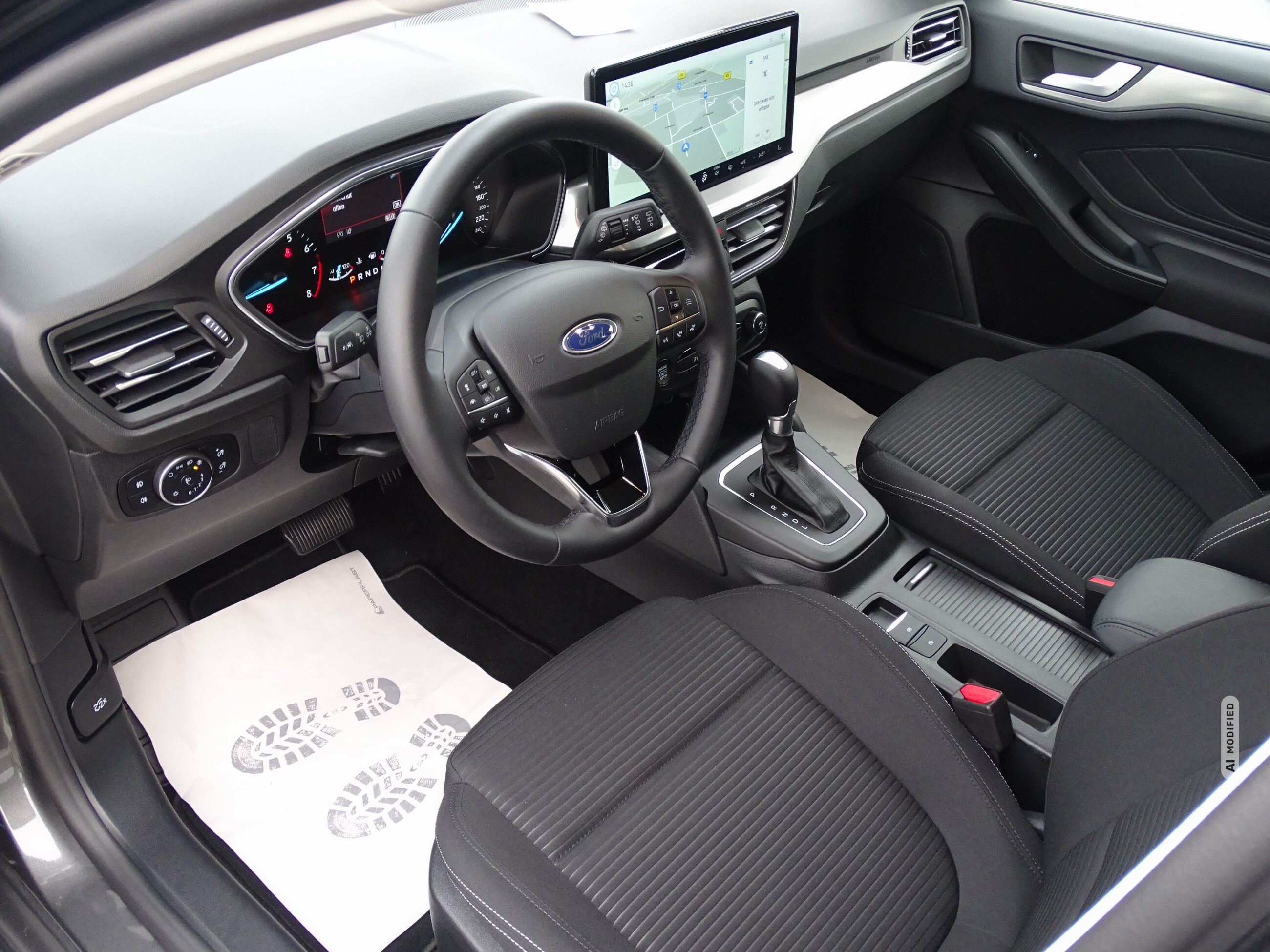 Ford Focus 1.0 TITANIUM*AT*LED*NAVI*DAB*RFK*CARPLAY*