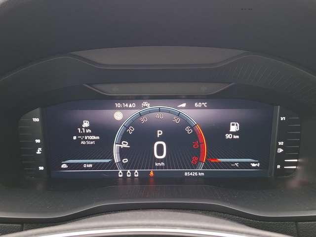 Skoda Karoq 1.5 TSI Clever DSG / KLIMA / NAVI / LED / STHZG