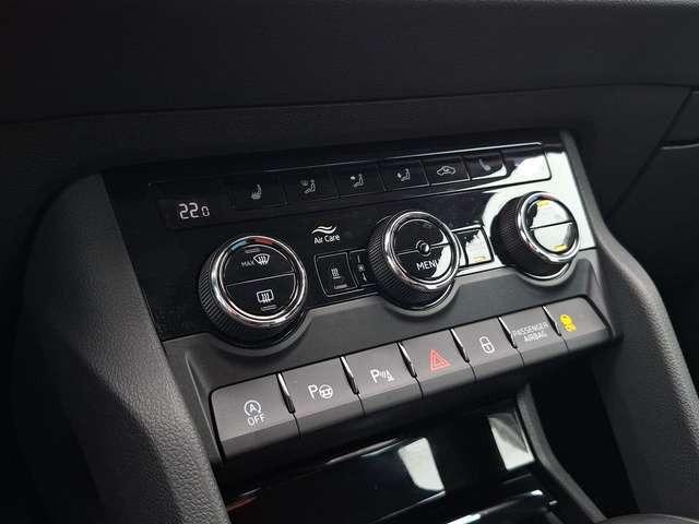 Skoda Karoq 1.5 TSI Clever DSG / KLIMA / NAVI / LED / STHZG