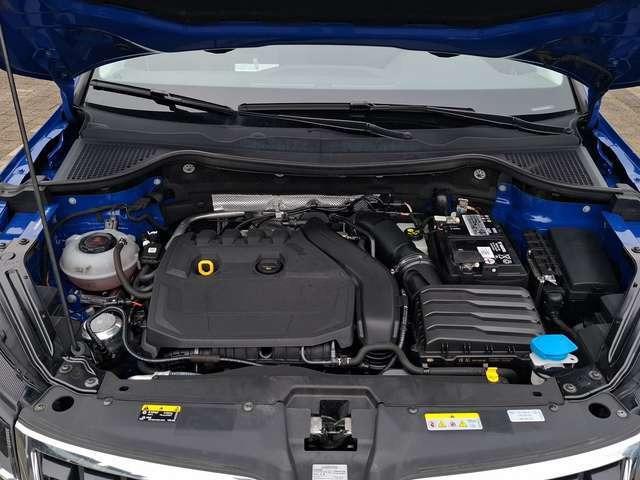 Skoda Karoq 1.5 TSI Clever DSG / KLIMA / NAVI / LED / STHZG