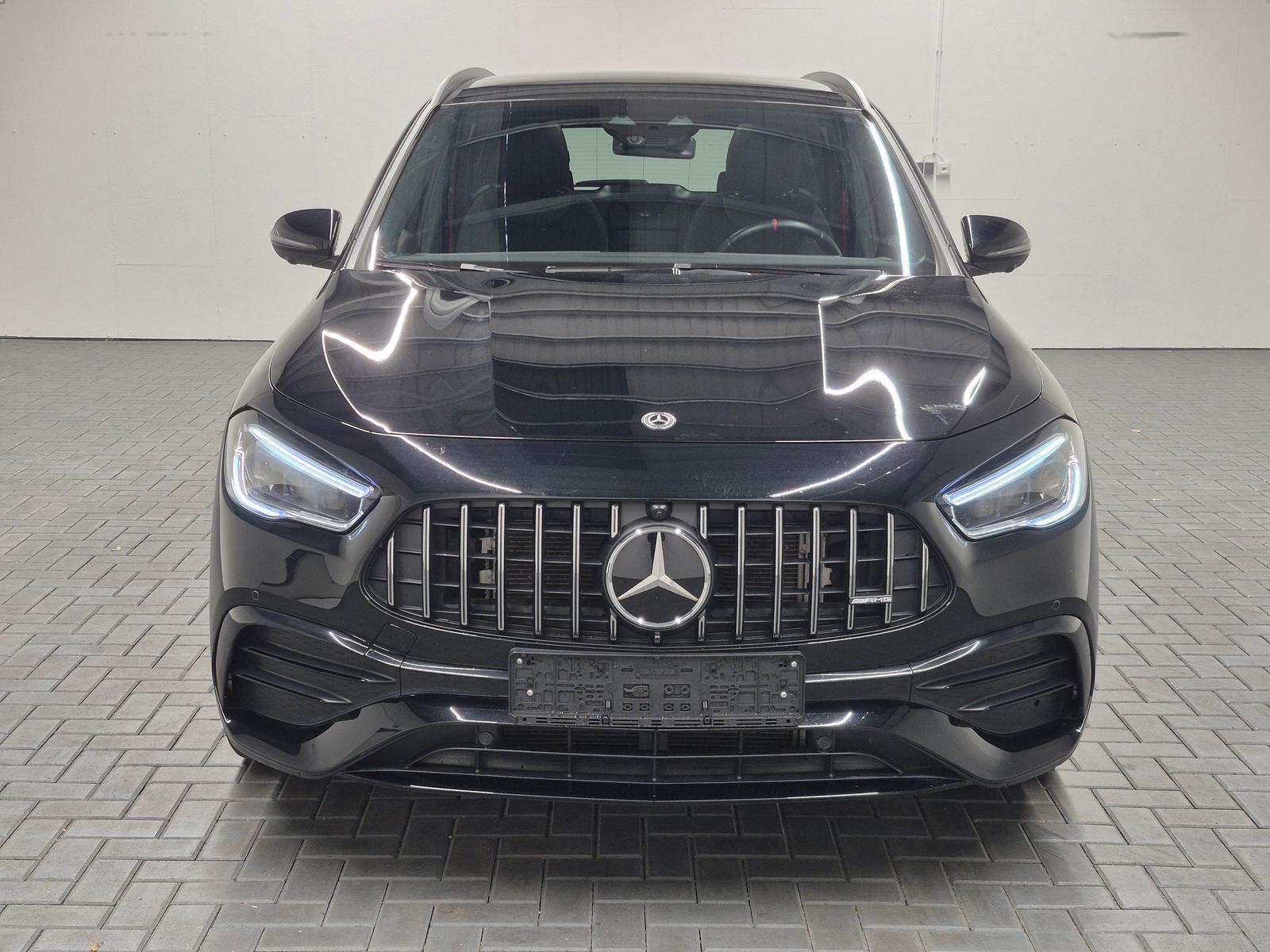 Mercedes-Benz GLA 35 AMG Multibeam/Navi/Pano/AHK/SHZ/Kam/21-LM