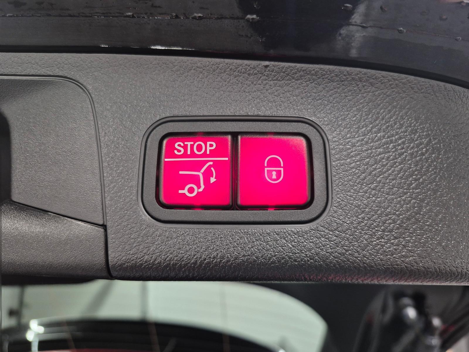 Mercedes-Benz GLA 35 AMG Multibeam/Navi/Pano/AHK/SHZ/Kam/21-LM