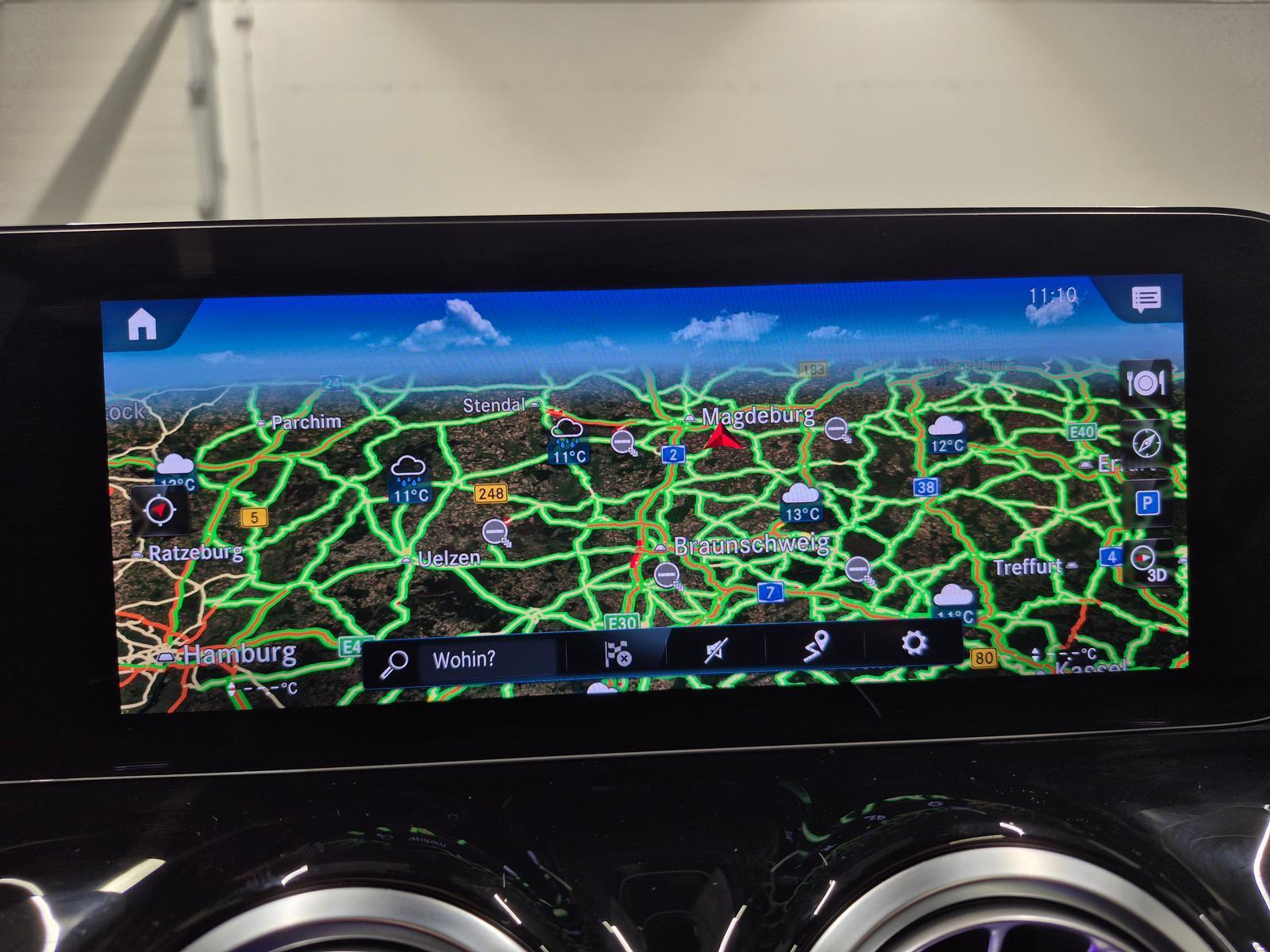 Mercedes-Benz GLA 35 AMG Multibeam/Navi/Pano/AHK/SHZ/Kam/21-LM