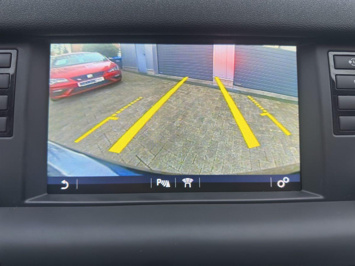 Land Rover Discovery Sport 4WD/Leder/Pano/Standhzg/Kam/SHZ