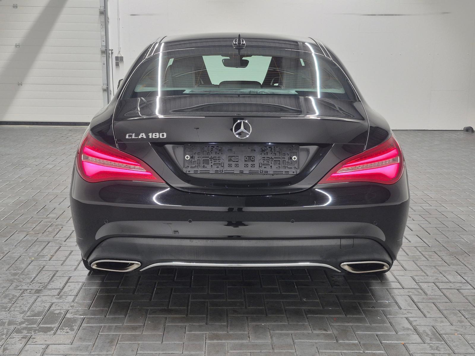 Mercedes-Benz CLA 180 Limousine  LED/Navi/SHZ/18-LM/Tempomat