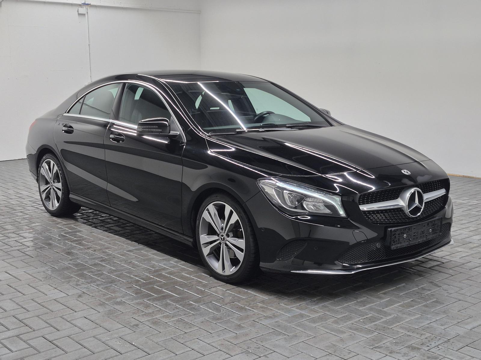 Mercedes-Benz CLA 180 Limousine  LED/Navi/SHZ/18-LM/Tempomat