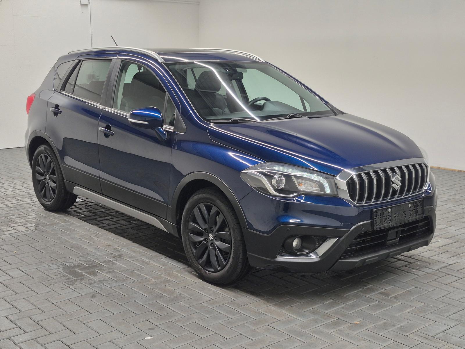 Suzuki SX4 S-Cross 4x4 LED/AHKPano/ACC/Kam/Leder/SHZ