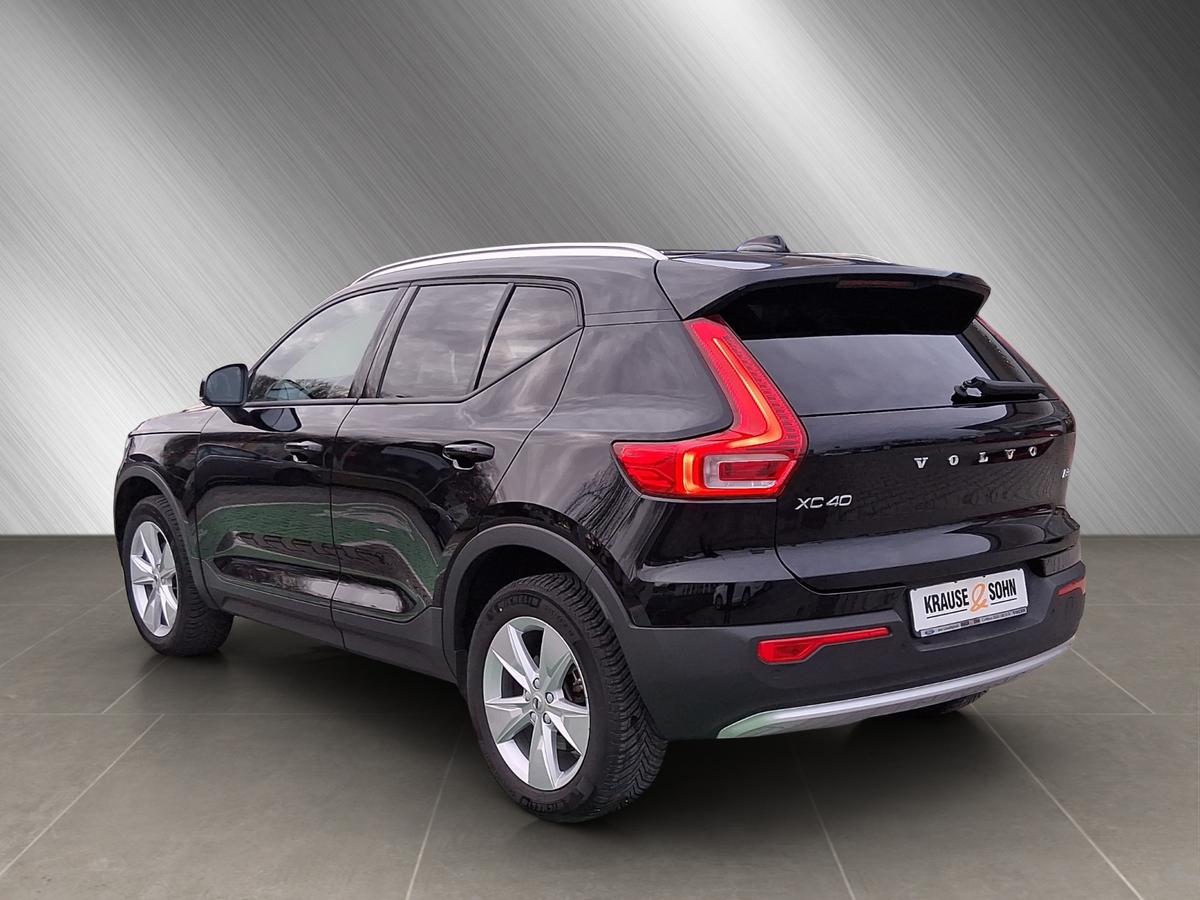 Volvo XC40 Core*NAVI*AHK*PARKASSISTENZ*SITZ- & LENKRADHEIZUNG*