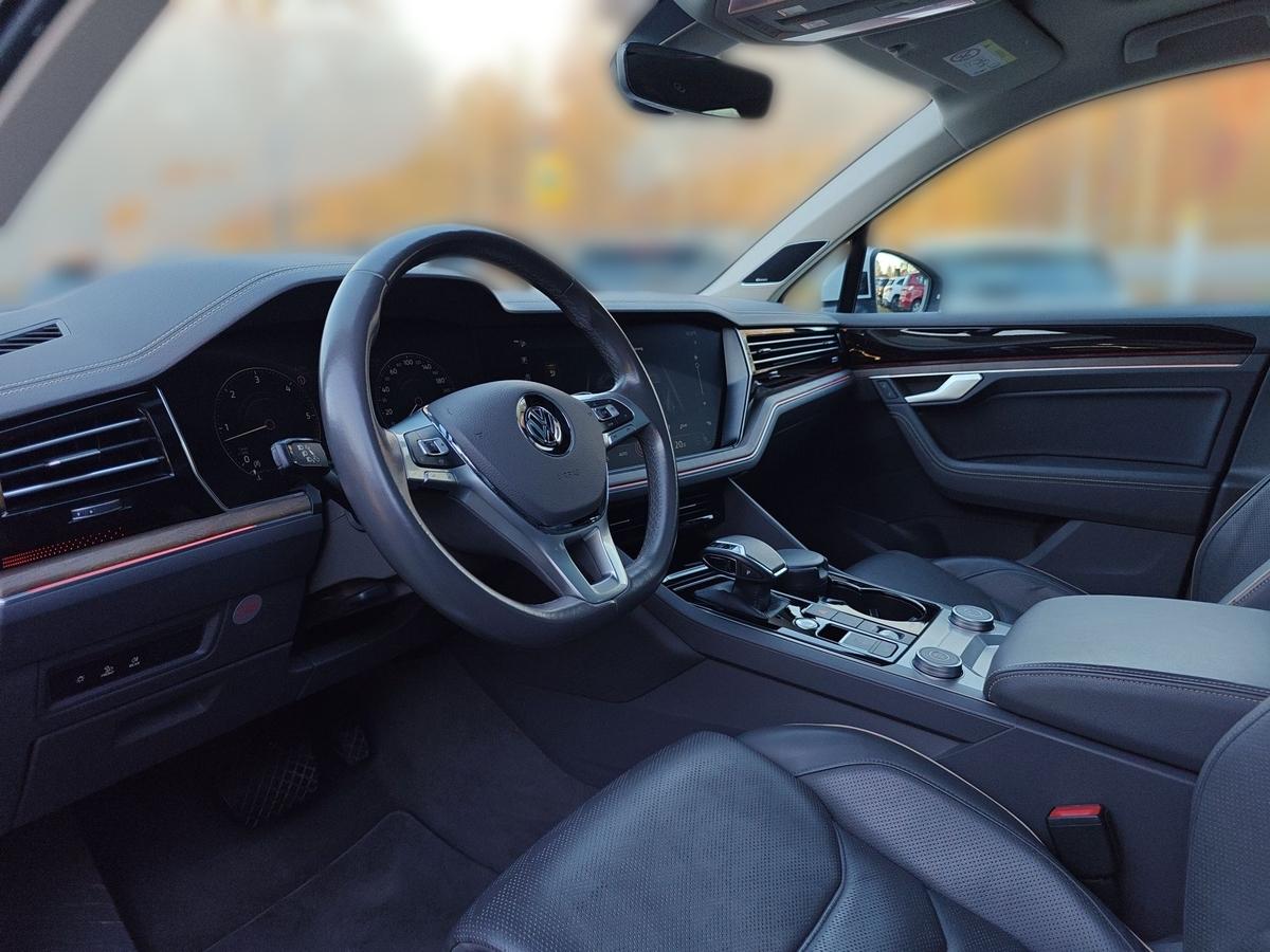 Volkswagen Touareg 3.0 V6 TDI Atmosphere VOLL AHK Memory LED Navi ACC