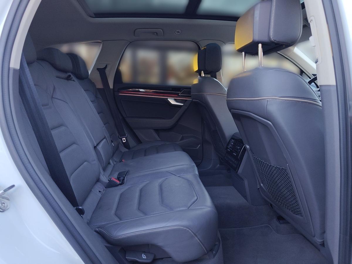 Volkswagen Touareg 3.0 V6 TDI Atmosphere VOLL AHK Memory LED Navi ACC