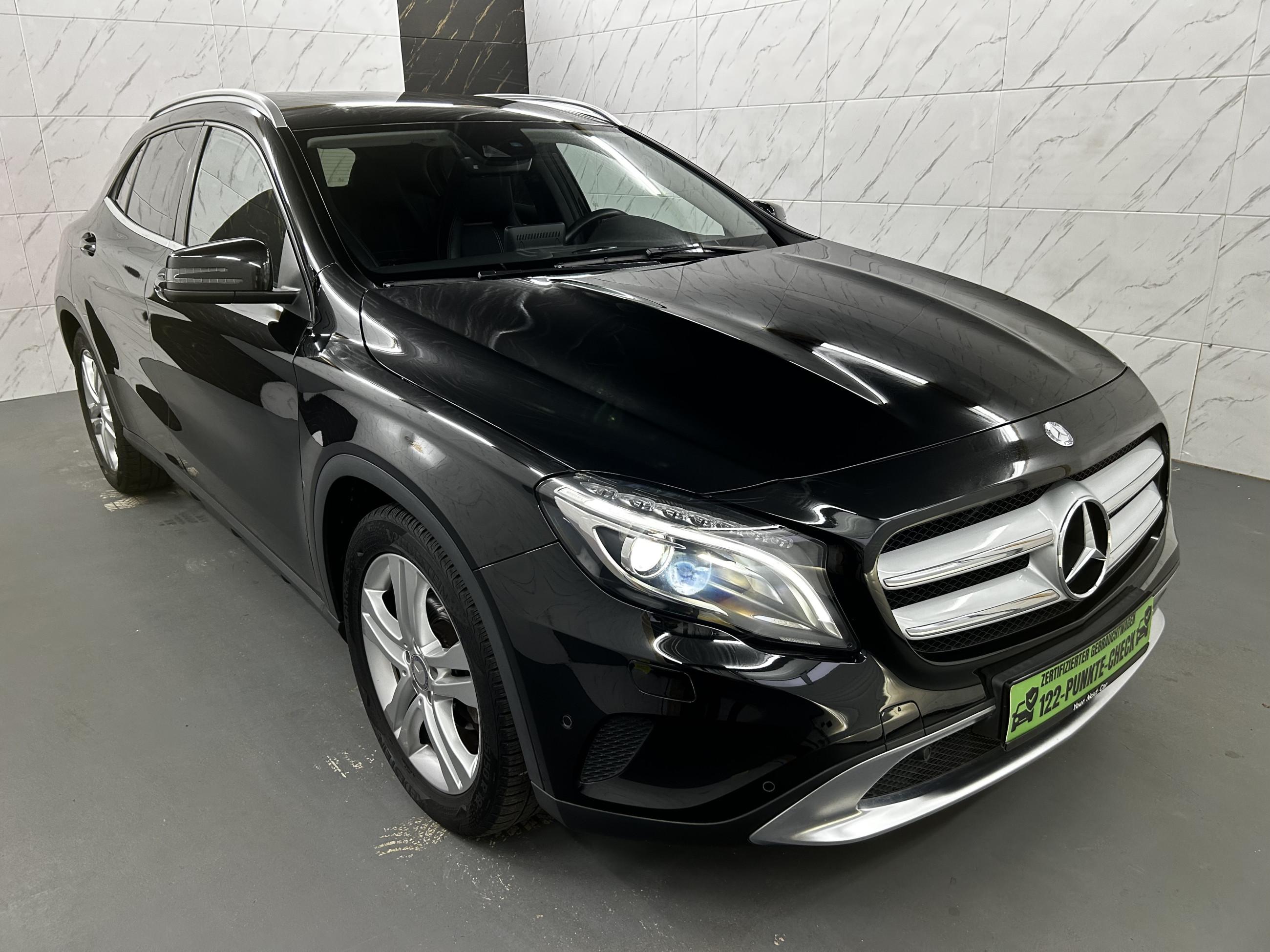 Mercedes-Benz GLA 180 AHK+Bi-Xenon+Ambiente+Navi+Spur-Assist