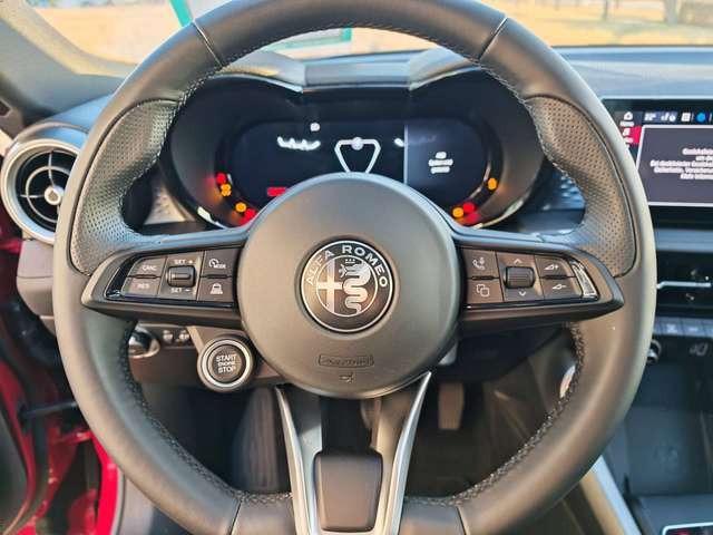 Alfa Romeo Tonale Sprint 1.5 T 48V-Hybrid M+S auf ALU-Kamera-