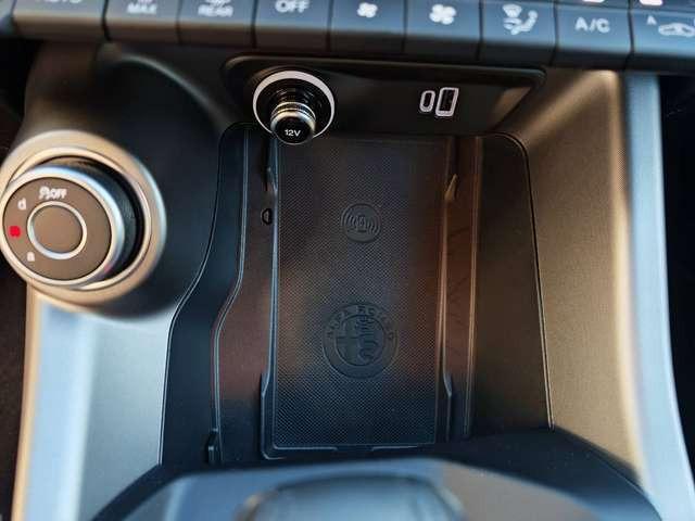 Alfa Romeo Tonale Sprint 1.5 T 48V-Hybrid M+S auf ALU-Kamera-