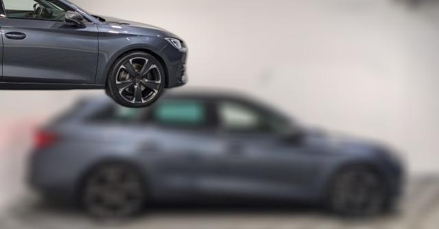 Cupra Leon Sportstourer VZ e-Hybrid CarPlay KAM DCC