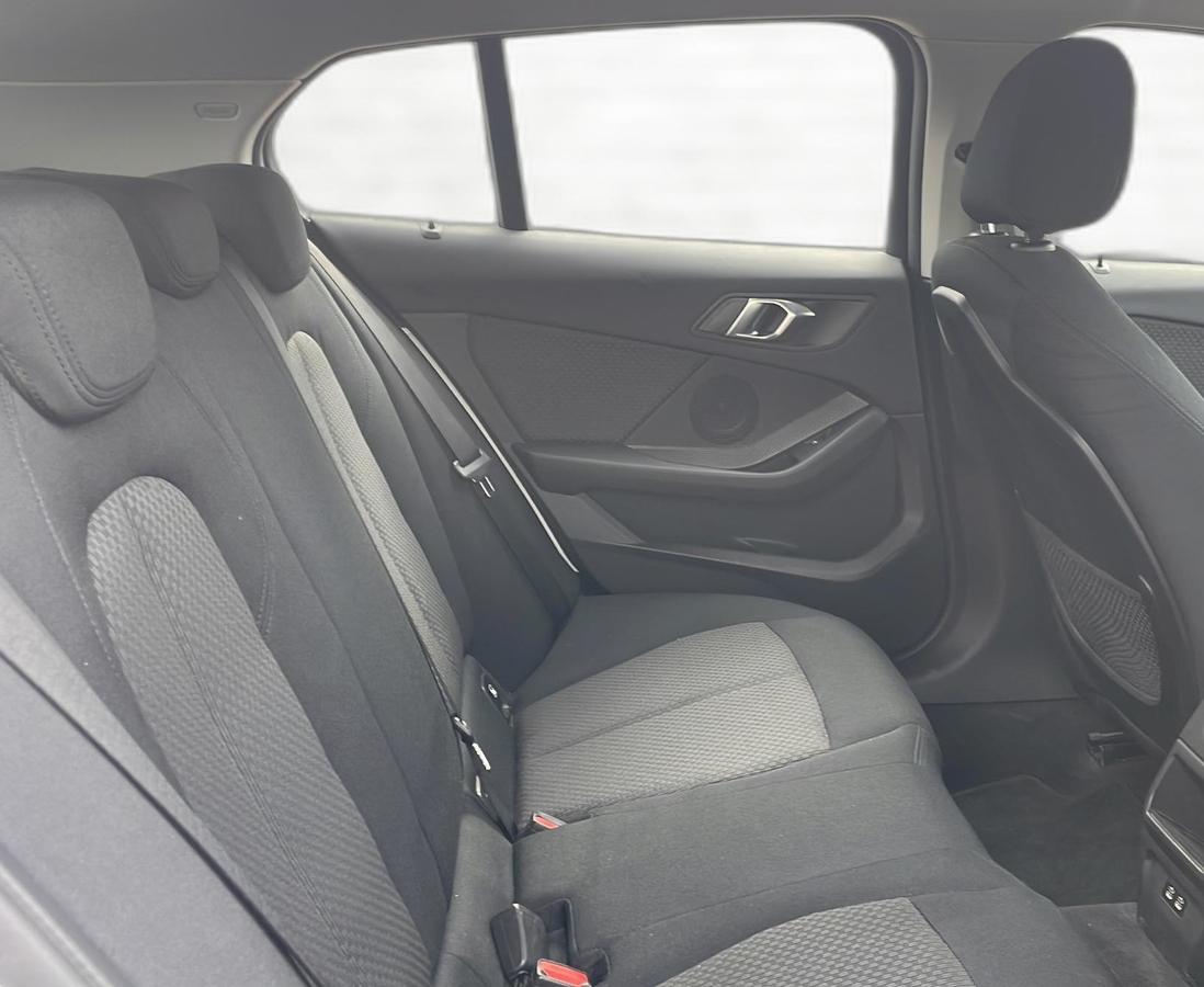 BMW 118 d Advantage *LED*Navi*SHZ*PDC*