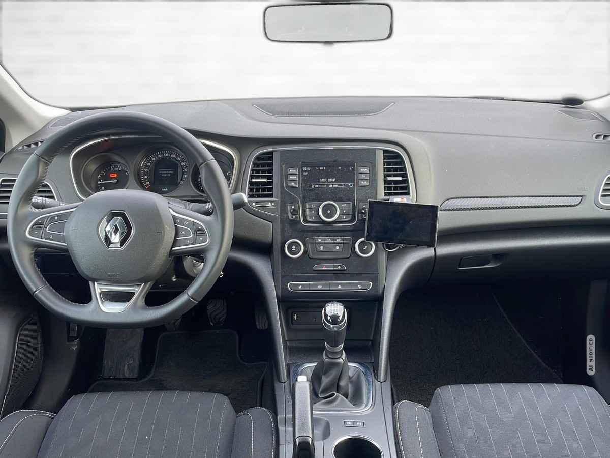 Renault Megane IV 1.3 TCe 115 Limited GPF *SHZ*Klima*Tempomat