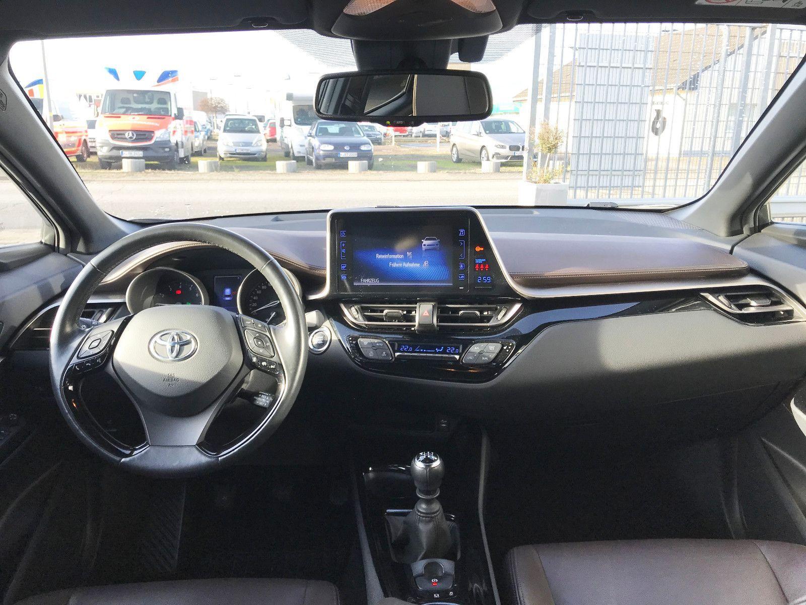 Toyota C-HR Lounge,Einpark,ToterW,Bluet,PDC,AHK