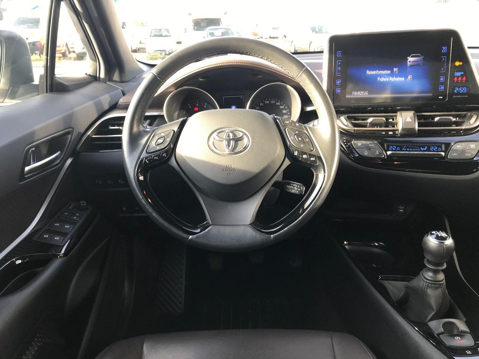 Toyota C-HR Lounge,Einpark,ToterW,Bluet,PDC,AHK