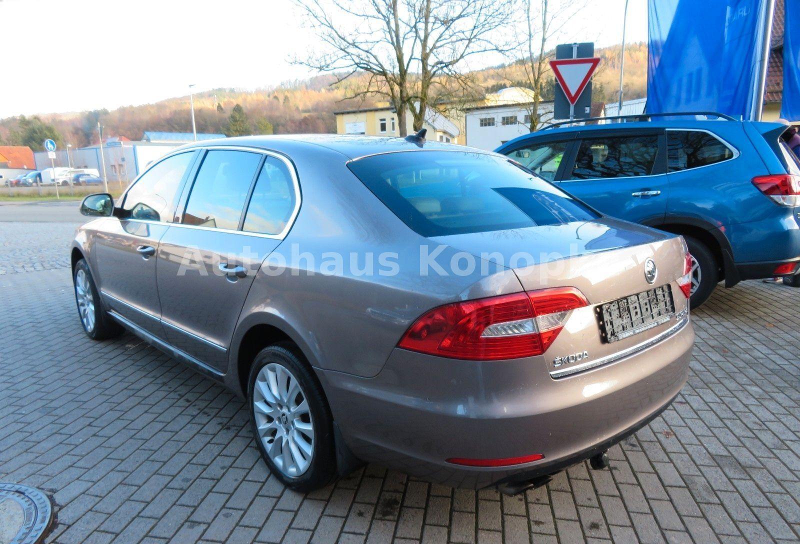 Skoda Superb Elegance 4X4+AHK