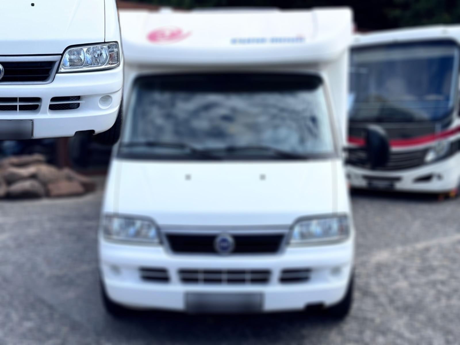 Eura Mobil C 742 EB *SOLAR *SAT *ANHÄNGEBOCK