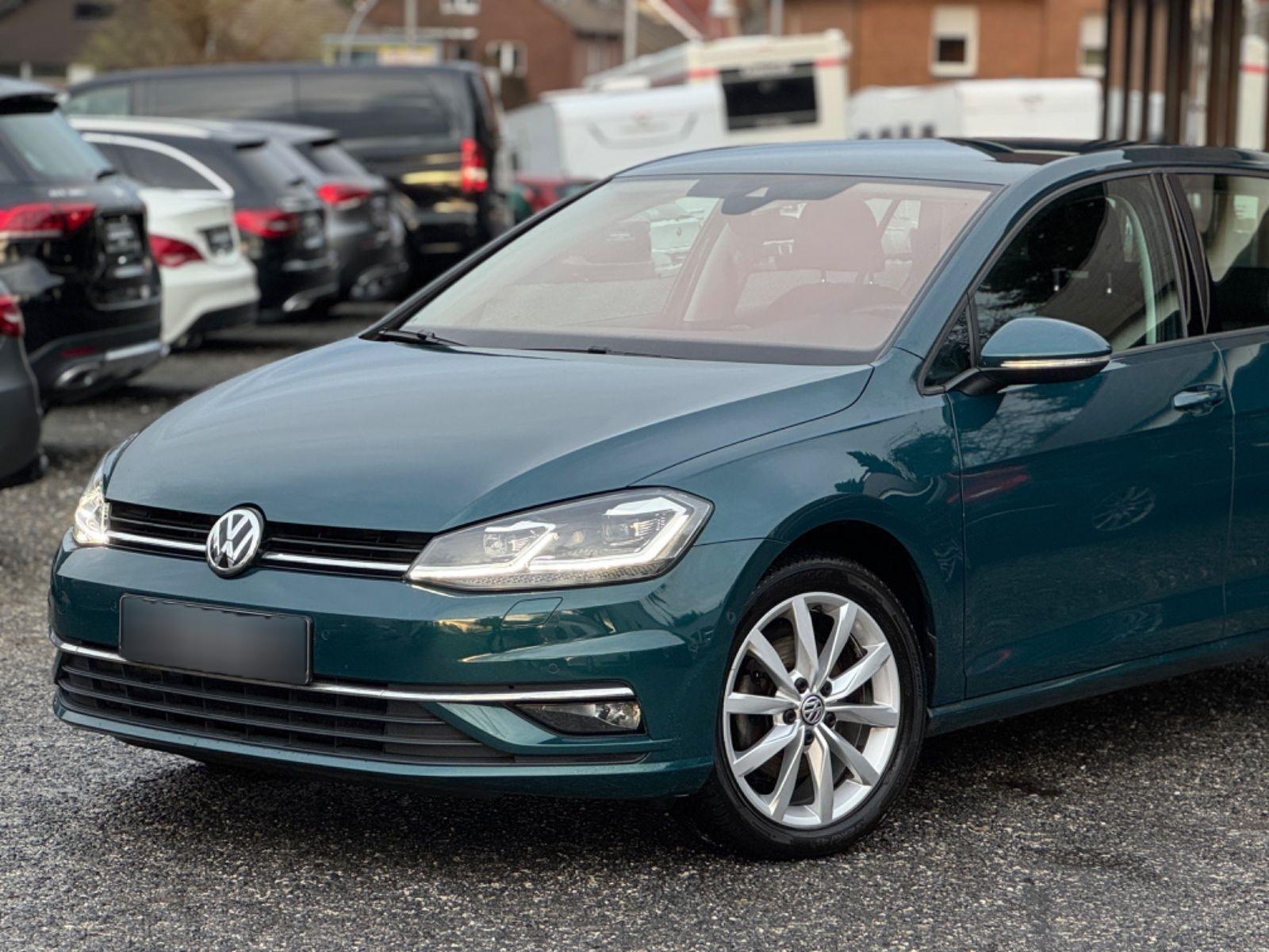 Volkswagen Golf VII Lim. Highline *ALCANTARA *KAMERA *SHZ