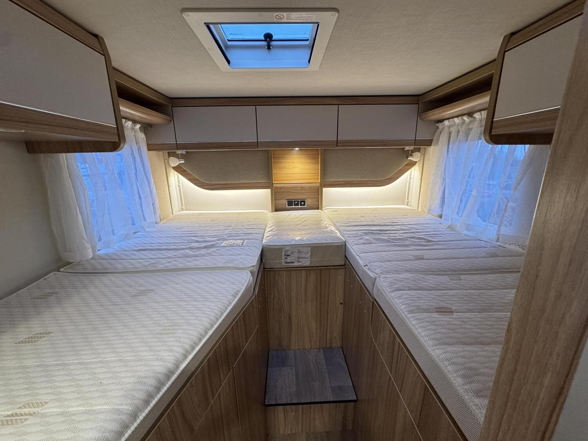 HYMER / ERIBA / HYMERCAR Andere Markise+Navi+Kamera+Fahrradträger