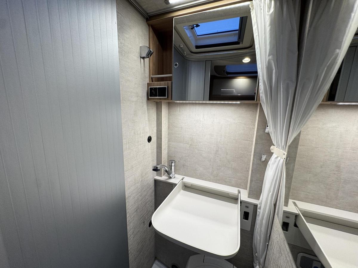 HYMER / ERIBA / HYMERCAR Andere Markise+Navi+Kamera+Fahrradträger